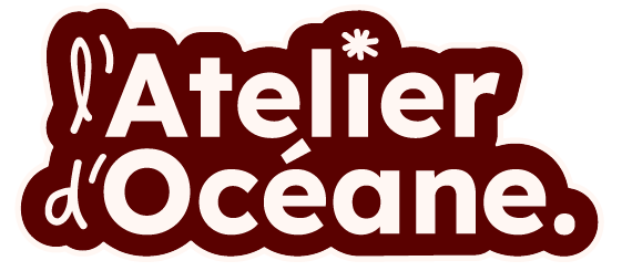 Logo « l’Atelier d’Océane » en blanc sur une forme bordeaux, avec un contour blanc épais.