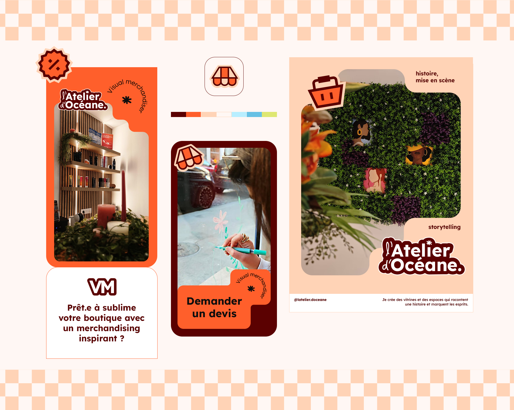 Montage sur fond beige à carreaux avec trois visuels « l’Atelier d’Océane » : à gauche une photo d’intérieur de boutique avec le texte « VM » et une question ; au centre une main dessine sur une vitre avec le bouton « Demander un devis » ; à droite une affiche avec un mur végétal et le logo « l’Atelier d’Océane ». Petits pictogrammes et bande de couleurs en haut.